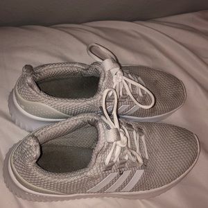 All white adidas cloud foam (condition:good)